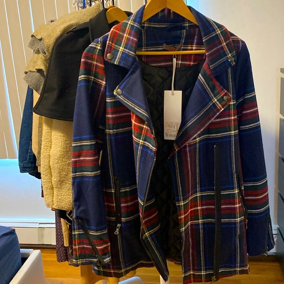 NWT, Made in Italy, Wool bland Coat. - Picture 5 of 8